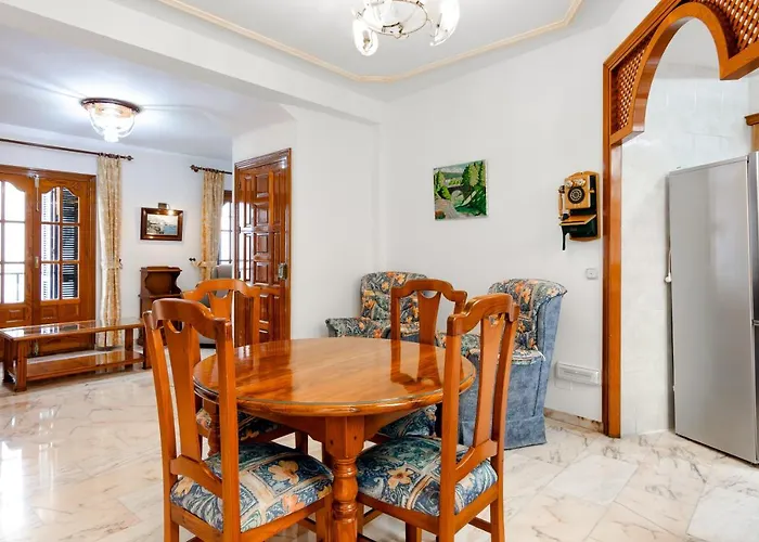 Casa Lola Centro De Ferienhaus Nerja